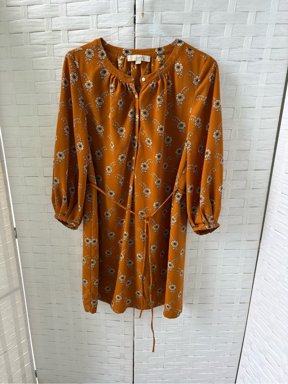 LOFT Size M Mustard Floral Tie-Front Long Sleeve Button Placket Dress Office